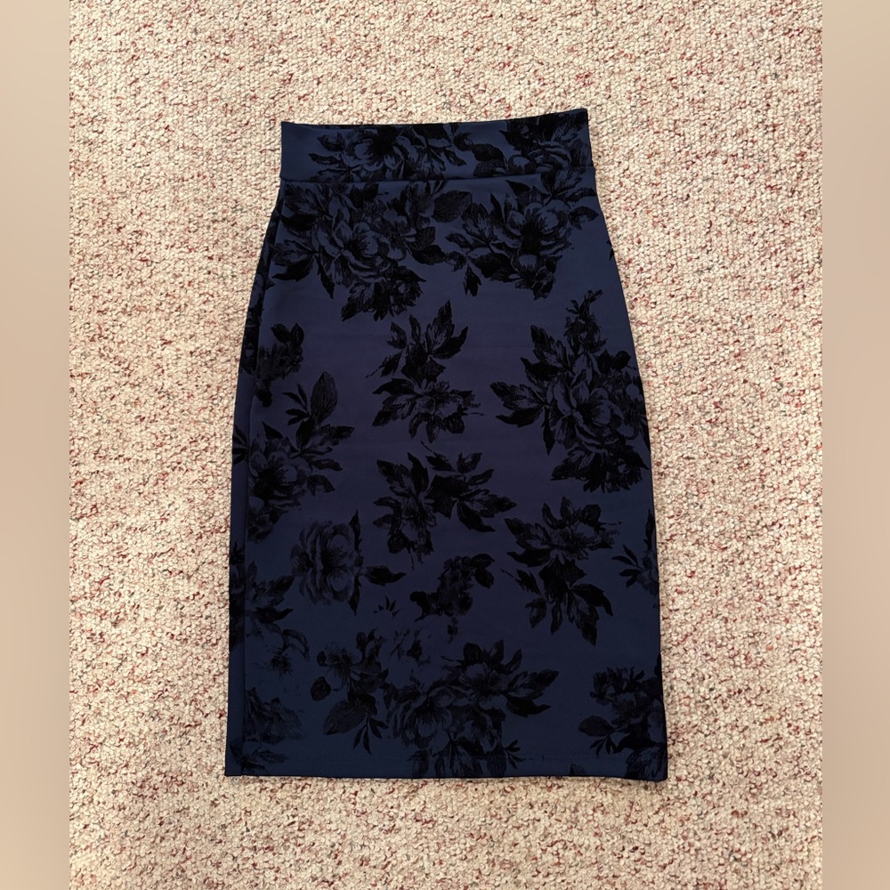 Popana Navy Floral Pencil Skirt